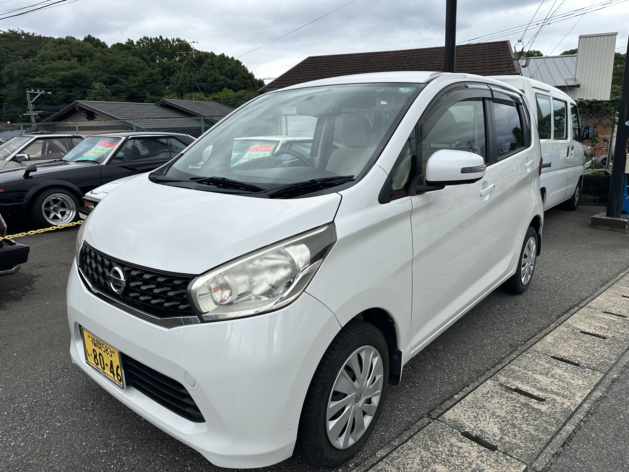 福岡の中古車販売店NEXUMで買取をした車